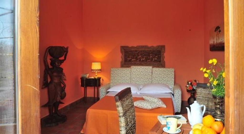 Agriturismo Vita E Natura Villa โนโต ภายนอก รูปภาพ